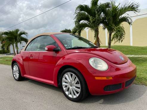 2008 VOLKSWAGEN NEW BEETLE CONVERTIBLE LIKE NEW, ONLY $1000 DOWN!!! for sale in Hollywood, FL