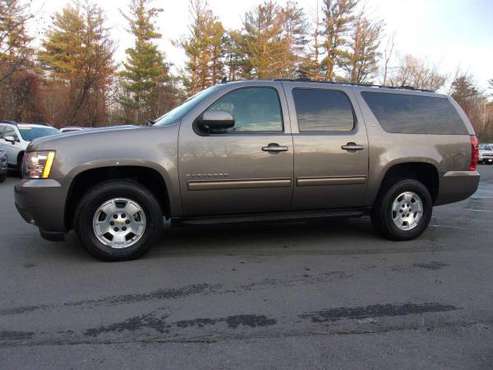 2013 Chevrolet Chevy Suburban LT 1500 4x4 4dr SUV WE CAN FINANCE ANY... for sale in Londonderry, NH