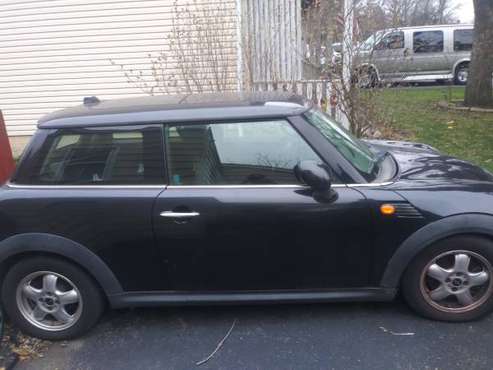 2009 mini cooper - cars & trucks - by owner - vehicle automotive sale for sale in Crest Hill, IL