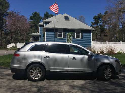 2019 LINCON MKT - cars & trucks - by owner - vehicle automotive sale for sale in Marshfield, MA
