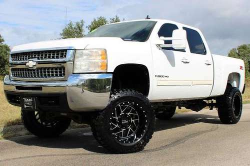 LIFTED! 2009 CHEVY 2500 6.6L DURAMAX 4X4 NEW 20" MOTO METALS! NEW 35s! for sale in Temple, ND