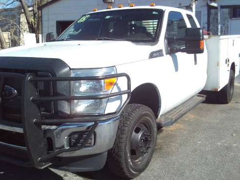 2015 FORD F350 SD/4X4 SERVICE TRUCK "PRICE REDUCED" - cars & trucks... for sale in Oklahoma City, KS