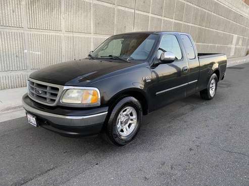 2002 Ford F-150 XLT. 129K MILES!! LOW MILES!! LIKE NEW!! - cars &... for sale in Arleta, CA