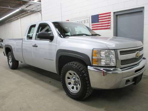 2013 Chevrolet Silverado 1500 4WD Ext Cab Long Bed V8 Gas - cars & for sale in Highland Park, IL