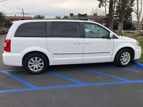 2016 Chrysler town and country touring - cars & trucks - by owner -... for sale in El Cajon, CA