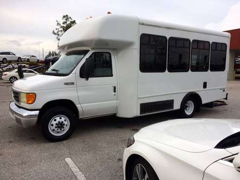 2003 FORD E350 STARCRAFT WHEELCHAIR ACCESSIBLE BUS! * MUST SEE * -... for sale in Lake Worth, FL