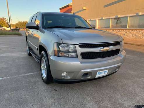 2009 CHEVY TAHOE,LT, VERY CLEAN - cars & trucks - by owner - vehicle... for sale in Houston, TX