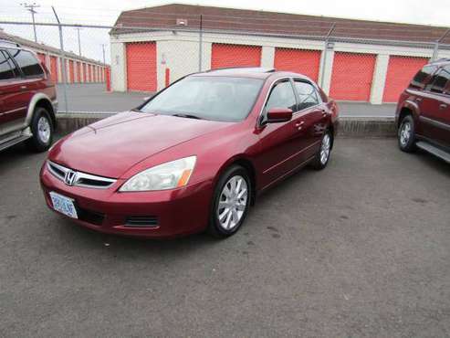 2006 Honda Accord EX, Moon Roof, Leather & More - cars & trucks - by... for sale in Portland, OR