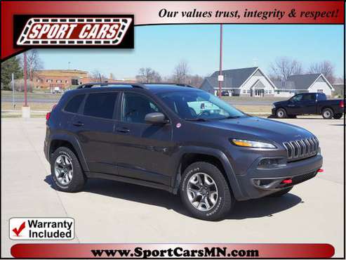 2016 Jeep Cherokee Trailhawk - - by dealer - vehicle for sale in Norwood, MN