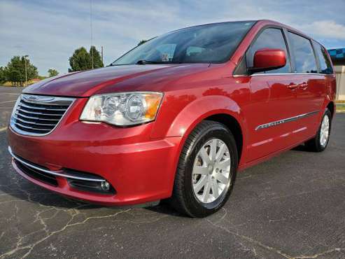 2014 Chrysler Town & Country Touring for sale in Richmond, IN
