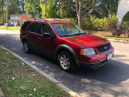 !! 2006 Ford Freestyle, AWD, 3rd Row Seats, *Excellent Condition* !! for sale in Clifton, NY