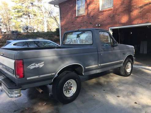 1992 Ford F150 XLT 4WD ONLY 99K original miles!! - cars & trucks -... for sale in Asheville, NC