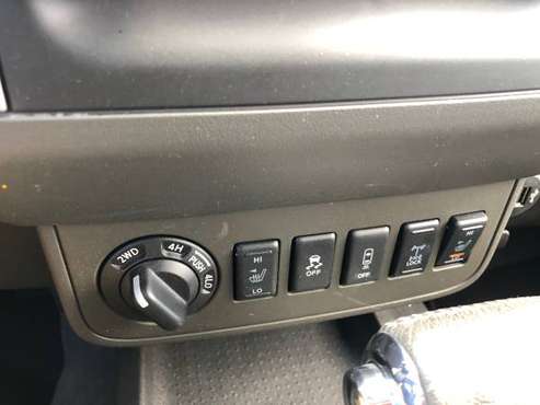 2019 Nissan Frontier Crew cab 4x4 Only 7 THOUSAND miles for sale in Reading, NJ