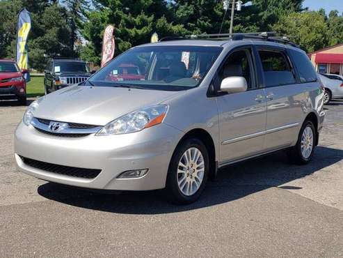 2008 Toyota Sienna Limited, 1 Owner, Clean Carfax, DVD, All-Wheel -... for sale in Lapeer, MI