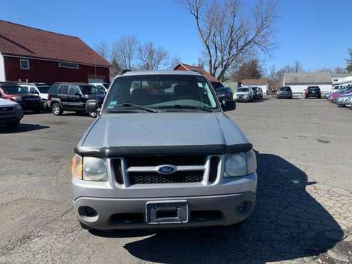 2003 Ford Explorer Sport Trac 4dr 126 WB 4WD XLT Premium - cars & for sale in East Windsor, CT