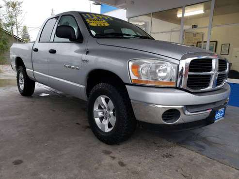 ** 2006 DODGE 1500 RAM QUAD-CAB P/U ** 4X4 - cars & trucks - by... for sale in Red Bluff, CA