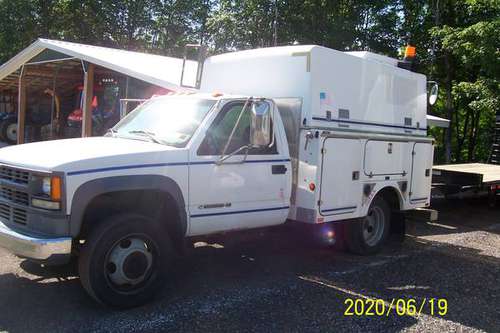 2002 Chevrolet 3500HD Utility Truck - cars & trucks - by owner -... for sale in Fort Plain, NY