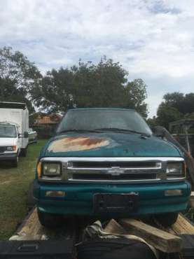 Chevrolet s10 pickup parts for sale in New Orleans, LA