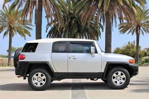 2007 Toyota FJ Cruiser 4WD - - by dealer - vehicle for sale in San Diego, CA