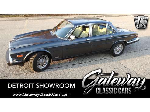 1983 Jaguar XJ6 for sale in O'Fallon, IL