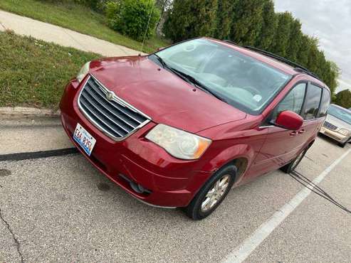 2009 Chrysler town and country - cars & trucks - by owner - vehicle... for sale in Janesville, WI