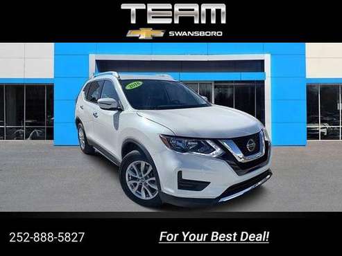 2018 Nissan Rogue SV suv White for sale in Swansboro, NC