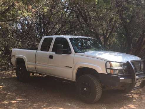 Chevy 2500 hd 4x4 for sale in Waco, TX