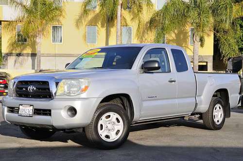 2006 Toyota Tacoma Access cab 6ft **low miles** - cars & trucks - by... for sale in North Hills, CA