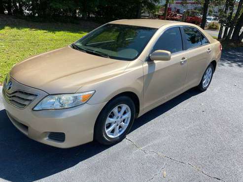 2011 Toyota Camry LE - cars & trucks - by owner - vehicle automotive... for sale in Marietta, GA