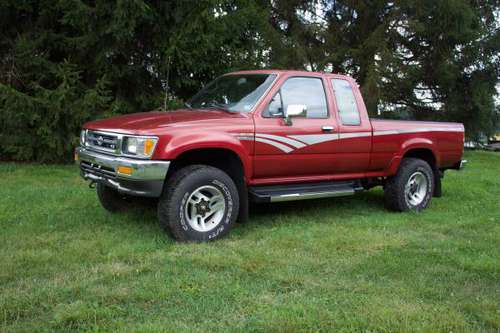 1992 Toyota Pickup Extended Cab SR-5 for sale in Upperglade, WV