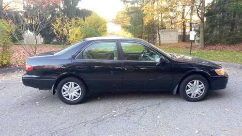 2000 Toyota Camry - cars & trucks - by owner - vehicle automotive sale for sale in Norwalk, NY