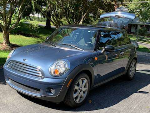 2010 MINI COOPER - Low Miles! - cars & trucks - by owner - vehicle... for sale in Wilmington, DE
