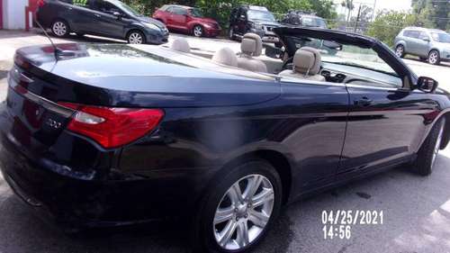 2012 Chrysler 200 Sebring Convertible Low Mileage Nice Car - cars & for sale in Orlando, FL