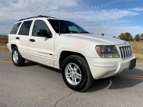 2004 Jeep Grand Cherokee Special Edition 4dr 4WD SUV - cars & trucks... for sale in Tulsa, MO
