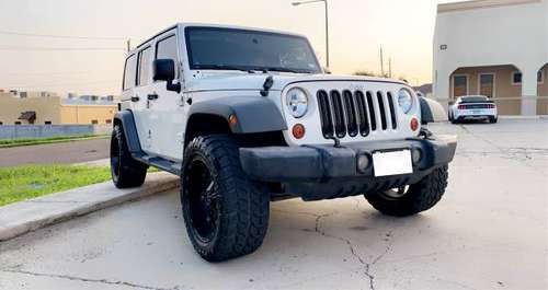 JEEP WRANGLER UNLIMITED - cars & trucks - by owner - vehicle... for sale in Laredo, TX