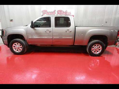 2013 GMC Sierra 2500HD 4WD Crew Cab 153 7 Denali - GET APPROVED! for sale in Evans, SD