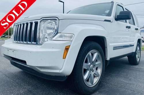 SPORTY White LIBERTY 2011 Jeep Limited SUV HEATED SEATS - NAV for sale in Clinton, KS
