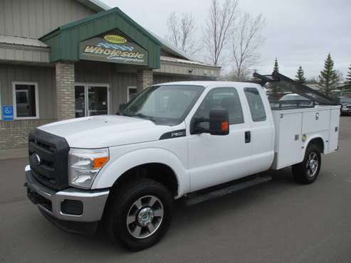 2014 ford f350 f-350 extended cab utility 4x4 gas V8 4wd - cars & for sale in Forest Lake, WI