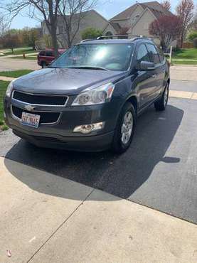2012 chevy traverse LT for sale in Round Lake, IL
