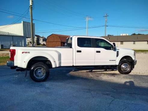 2019 Ford F350 4Door 4WD One Ton for sale in Marshfield, MO