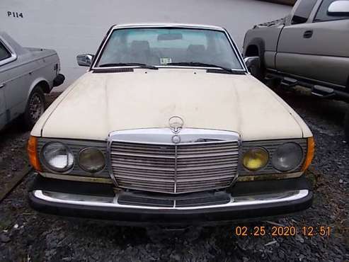 '4 MERCEDEZ-BENZ 300 CD T/D - cars & trucks - by owner - vehicle... for sale in Walkersville, MD