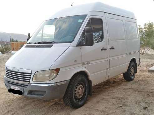 2005 Mercedes-benz Freightliner Sprinter ONLY 94, 700 MILES! - cars & for sale in Palmdale, CA
