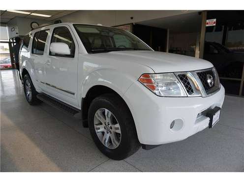 2012 Nissan Pathfinder Silver Edition Sport Utility 4D WE CAN BEAT for sale in Sacramento, NV