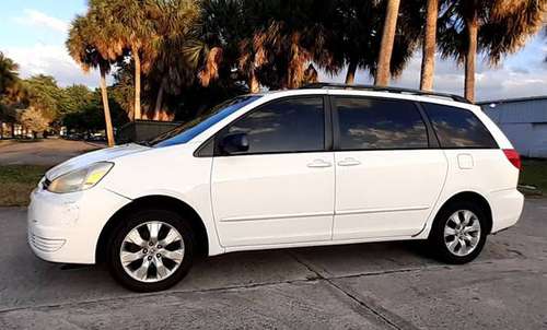 2004 Toyota Sienna CE Minivan for sale in West Palm Beach, FL