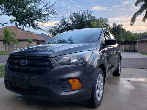 2018 ford escape 4 cyl, excellent conditions, reverse camera - cars... for sale in Alamo, TX