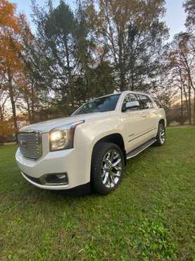 Beautiful 2015 Yukon Denali - 4x4 - New Condition - cars & trucks -... for sale in Science Hill, KY