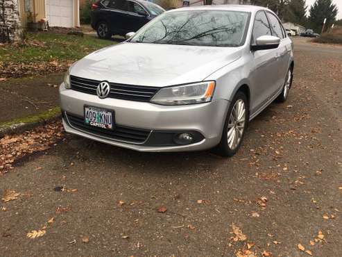 2011 Volkswagen Jetta SEL - cars & trucks - by owner - vehicle... for sale in Salem, OR