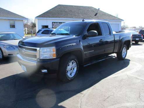 2008 chevrolet silverado 4x4 - cars & trucks - by dealer - vehicle... for sale in spencer, WI