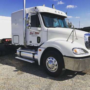 2005 Freightliner Columbia for sale in Price, MD