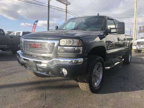 2006 GMC Sierra 2500 HD Crew Cab - In-House Financing Available! We... for sale in Chillicothe, OH